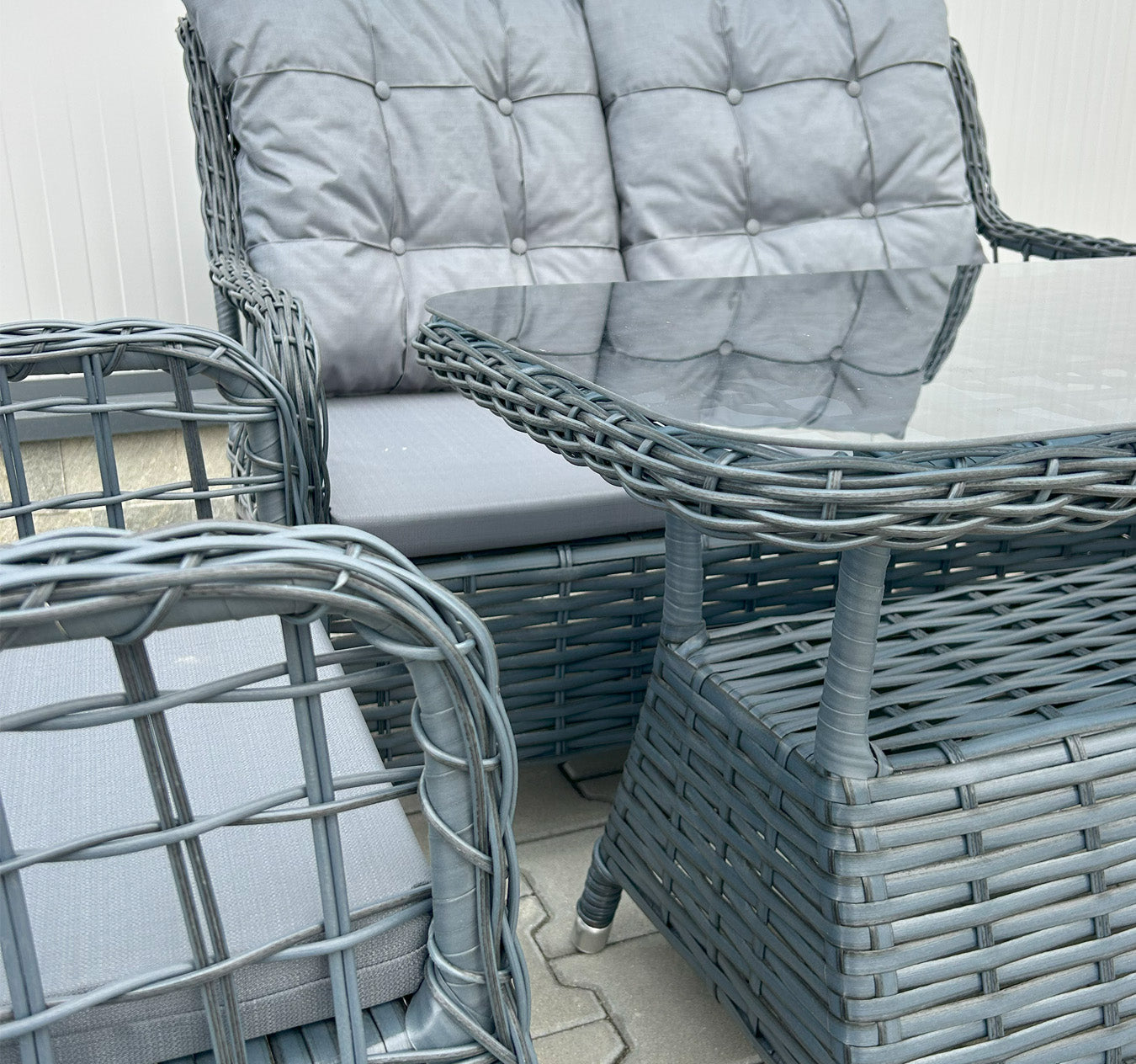 Градински Комплект "Калифорния" - 2 стола , канапе с възглавници и стъклена маса