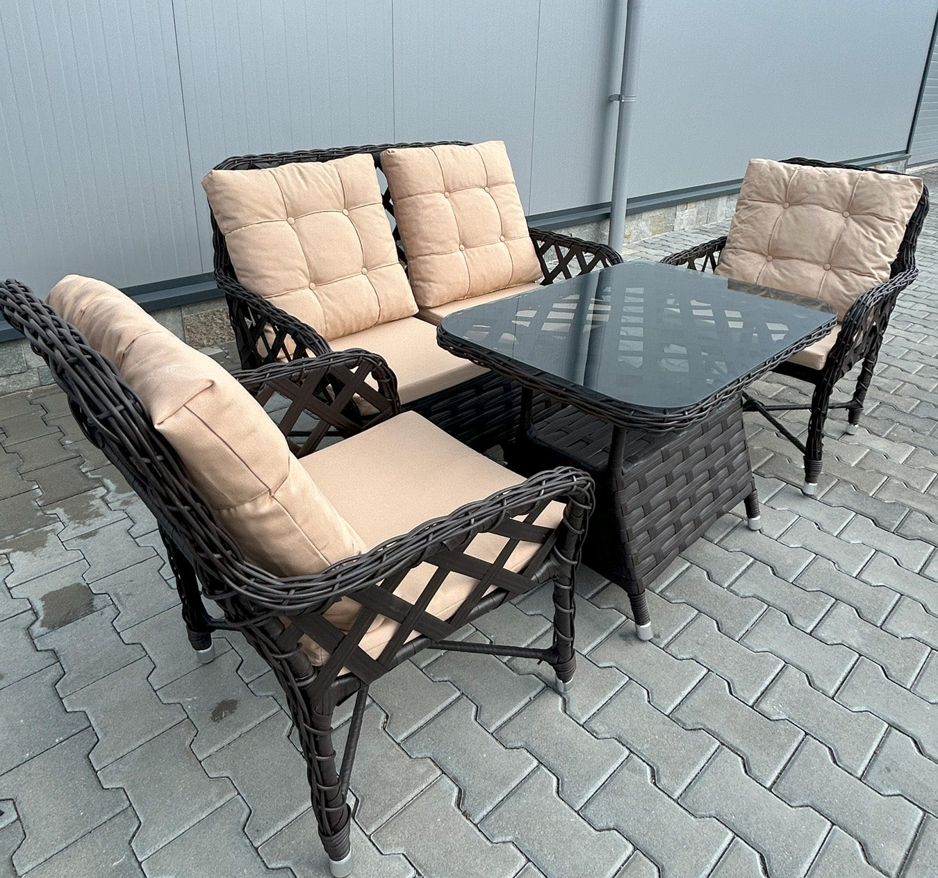 Градински Комплект "Калифорния" - 2 стола , канапе с възглавници и стъклена маса